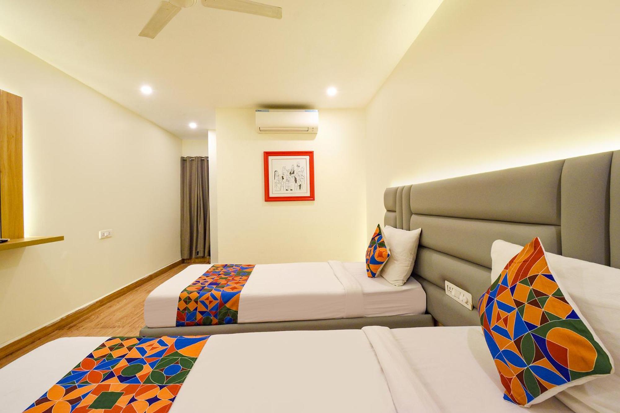 Fabhotel White Ridge - Kondapur Kondapur  Esterno foto